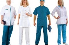 Где медицинская одежда предлагается в широком ассортименте?